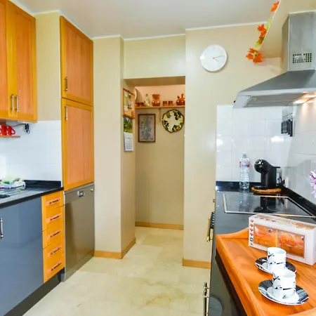 Casa Con Gran Jardin Y Piscina En Cabarceno Villanueva (Cantabria)