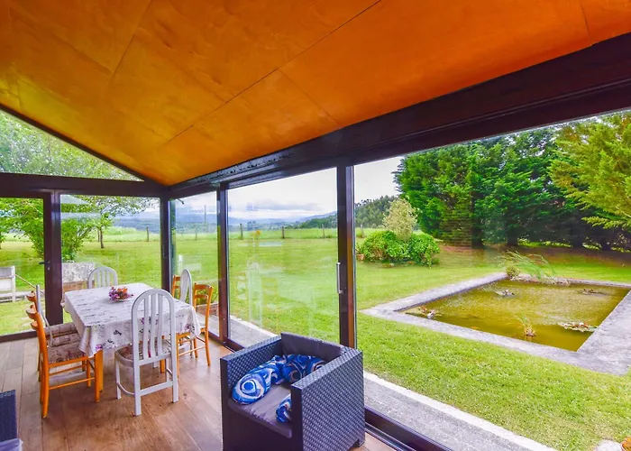 Casa Con Gran Jardin Y Piscina En Cabarceno Prázdninový dům *