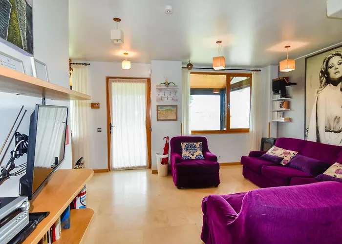 Holiday home Casa Con Gran Jardin Y Piscina En Cabarceno *