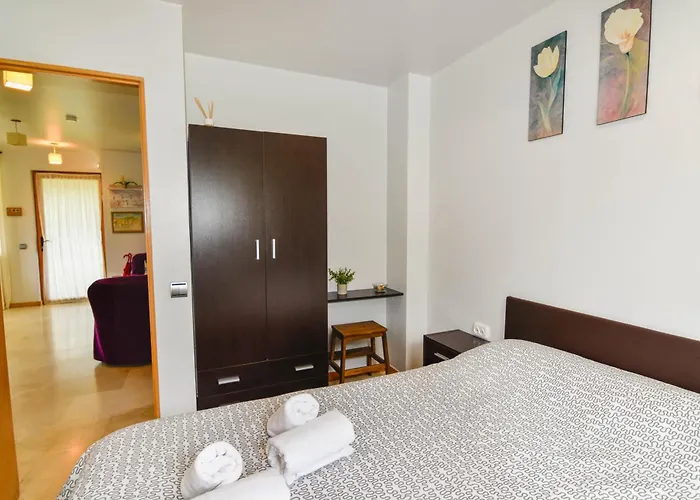 Prázdninový dům Casa Con Gran Jardin Y Piscina En Cabarceno